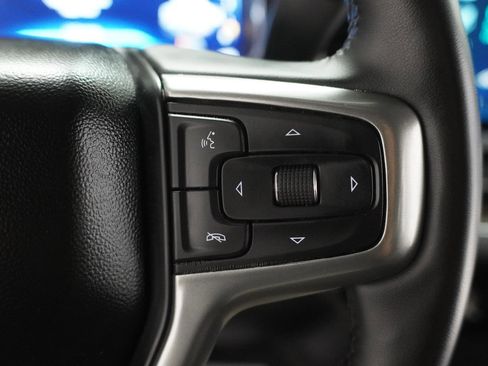 Used 2023 Chevrolet Silverado 1500 LT AWD/4WD image 19