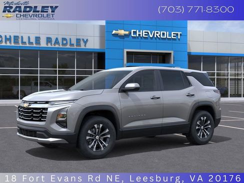 New 2026 Chevrolet Equinox LT w/ Convenience Package II image 2