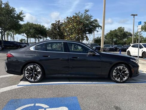 Used 2025 BMW 530i RWD image 2