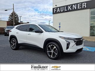 Certified 2025 Chevrolet Trax RS w/ Sunroof Package video 1