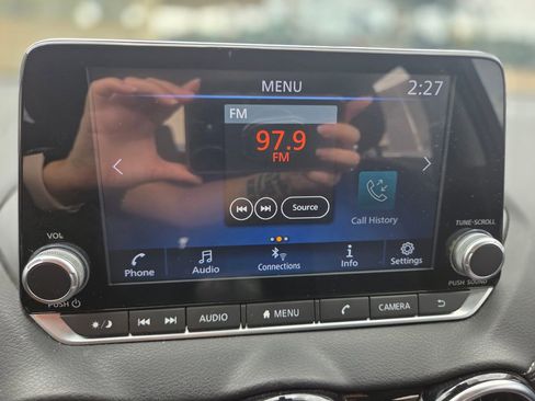 Used 2021 Nissan Sentra SV FWD image 21