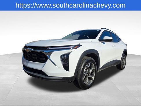 Certified 2025 Chevrolet Trax LT w/ LT Convenience Package image 35