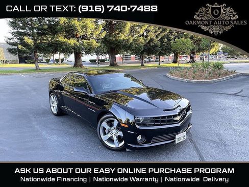 Used 2013 Chevrolet Camaro SS RWD image 2