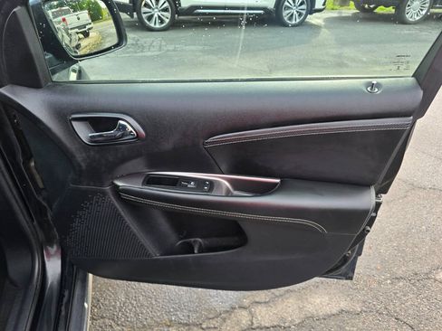 Used 2015 Dodge Journey Crossroad w/ Flexible Seating Group FWD image 34