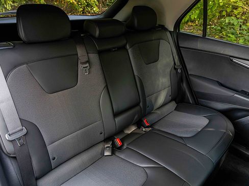 Certified 2024 Kia Niro Wind image 25