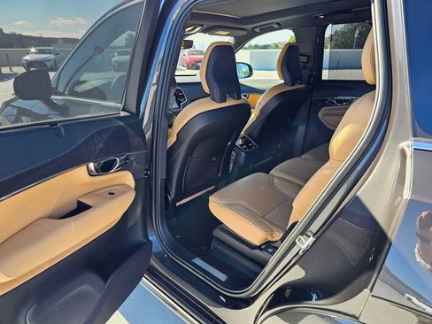 Used 2023 Volvo XC90 B6 Ultimate AWD/4WD image 18