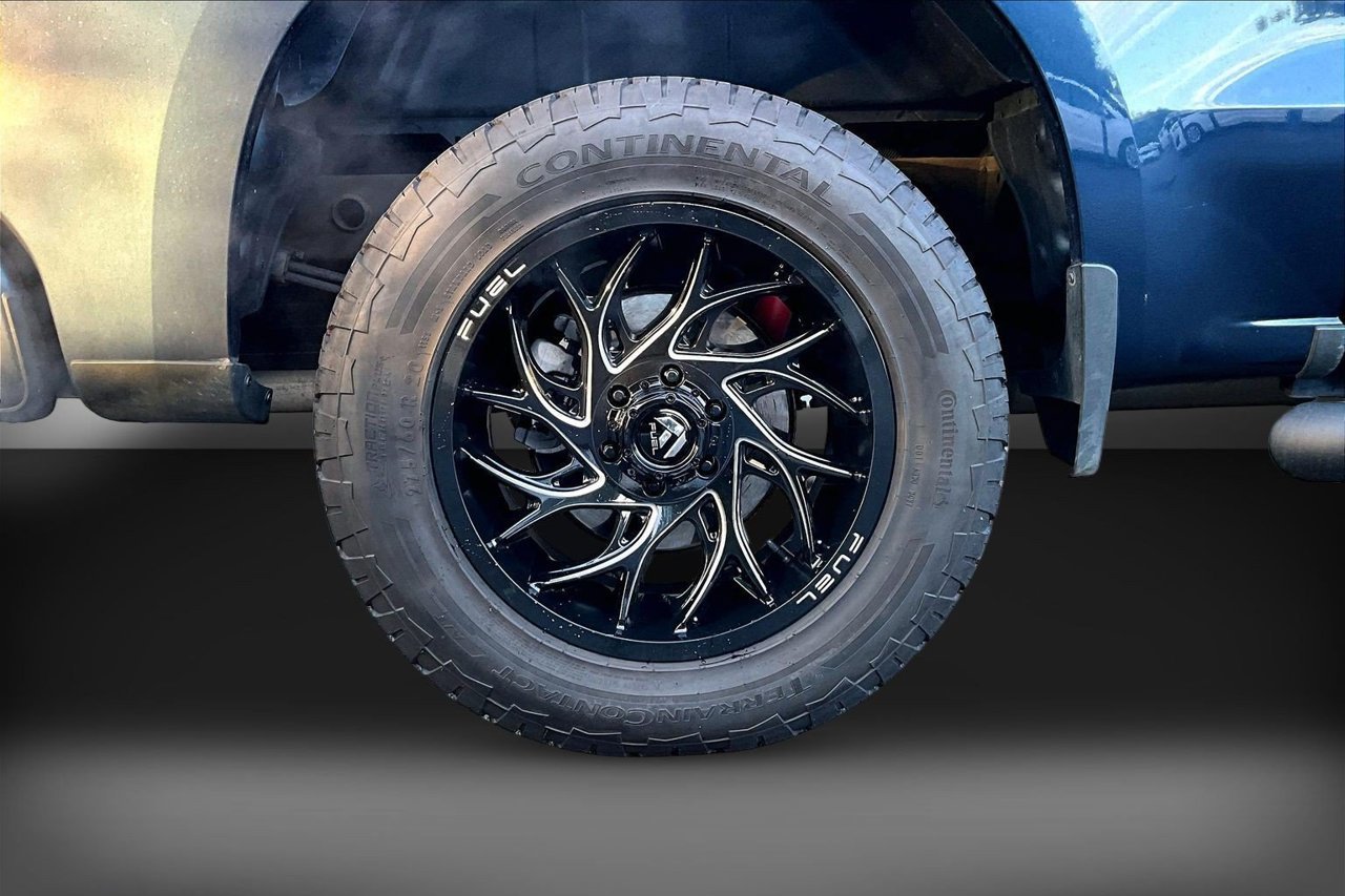 Used 2022 Chevrolet Silverado 1500 RST w/ Z71 Off-Road Package AWD/4WD image 35