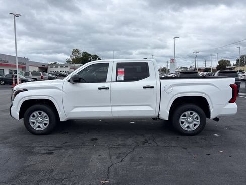 Used 2025 Toyota Tundra SR w/ SR Tow Package AWD/4WD image 26