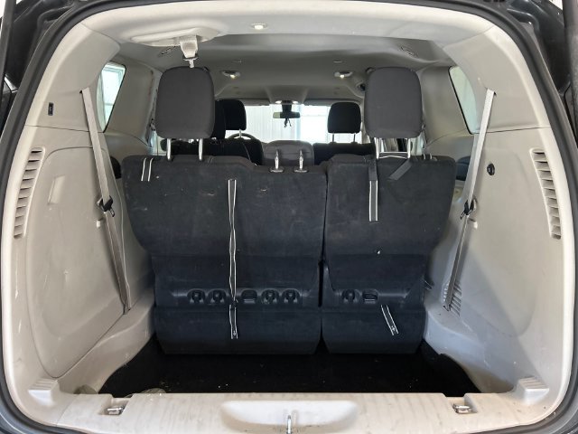 Used 2022 Chrysler Voyager LX FWD image 13