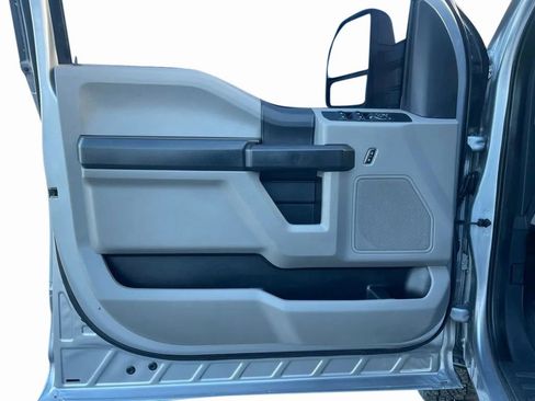 Used 2022 Ford F250 XL w/ Power Equipment Group image 21