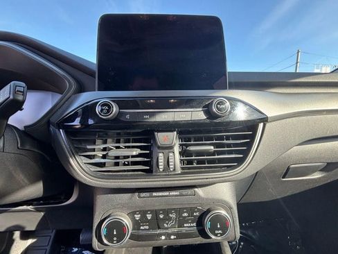 Used 2023 Ford Escape Active FWD image 17