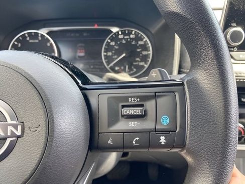 Used 2023 Nissan Rogue SV AWD/4WD image 21