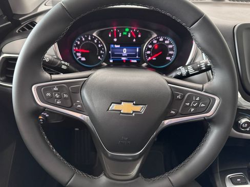 Certified 2023 Chevrolet Equinox LT AWD/4WD image 13