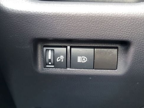 Used 2025 Toyota RAV4 XLE image 28