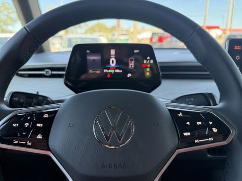 New 2025 Volkswagen ID. Buzz Pro S image 29