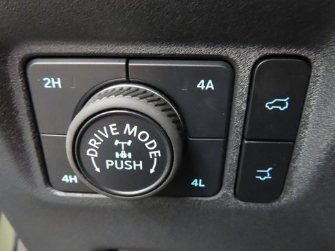 Used 2025 Ford Expedition Tremor image 59