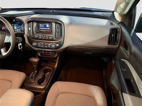 Used 2017 Chevrolet Colorado W/T image 17