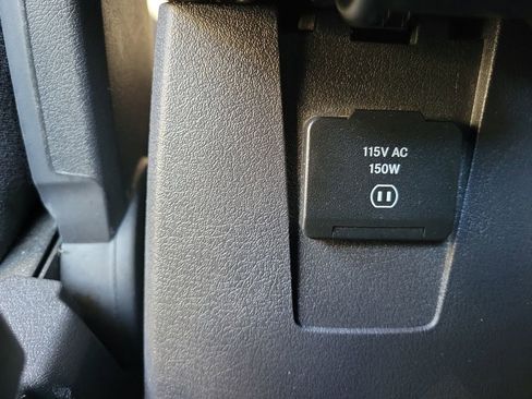 Used 2012 Jeep Patriot Latitude w/ Altitude Pkg image 24