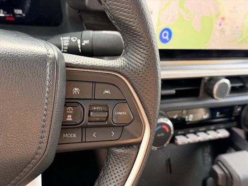 Used 2024 Toyota Tacoma TRD Sport image 16