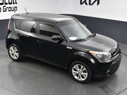 Used 2015 Kia Soul + FWD image 15