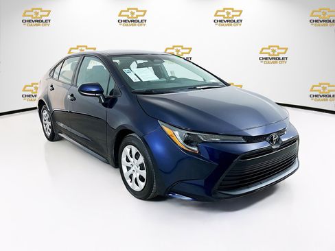 Used 2023 Toyota Corolla LE image 1
