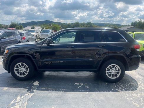 Used 2020 Jeep Grand Cherokee Laredo AWD/4WD image 6