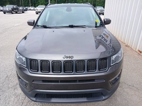 Used 2021 Jeep Compass Latitude FWD image 8