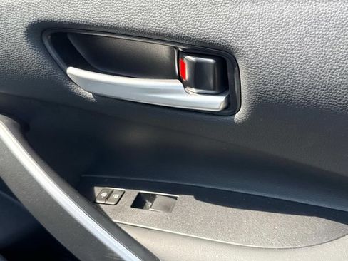 Used 2023 Toyota Corolla SE FWD image 18