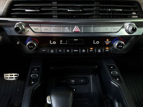 Used 2021 Kia Telluride SX w/ SX Prestige Package image 33