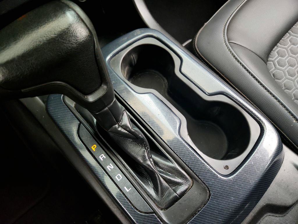 Used 2021 Chevrolet Colorado Z71 w/ Safety Package RWD image 17