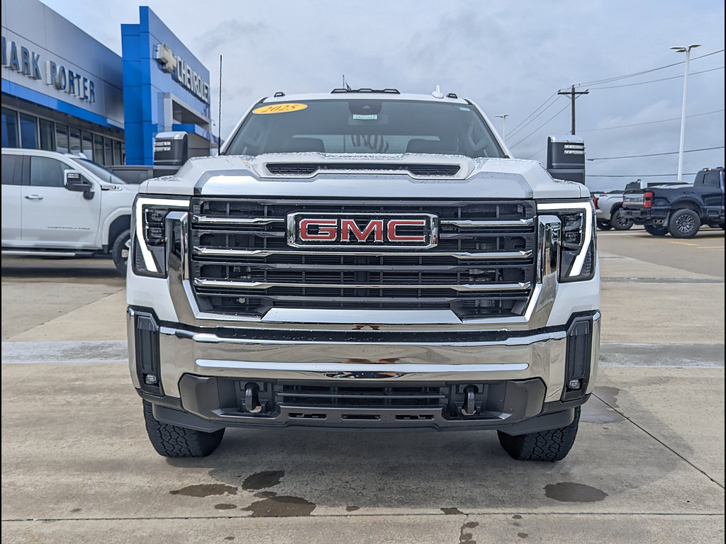 Used 2025 GMC Sierra 2500 SLT AWD/4WD image 11