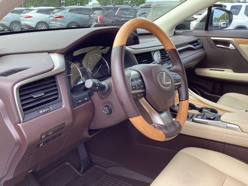 Used 2019 Lexus RX 350L AWD image 11