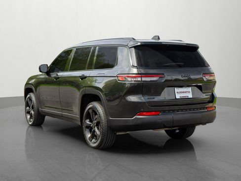 Used 2024 Jeep Grand Cherokee L Limited w/ Black Appearance Package AWD/4WD image 5