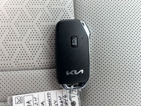 Certified 2024 Kia Sorento SX Prestige AWD/4WD image 26