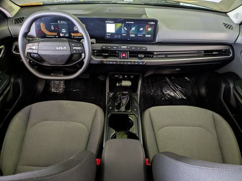 Used 2025 Kia K4 FWD image 25