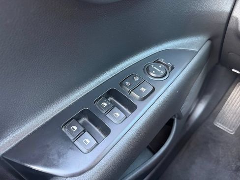 Used 2021 Kia Rio S FWD image 19