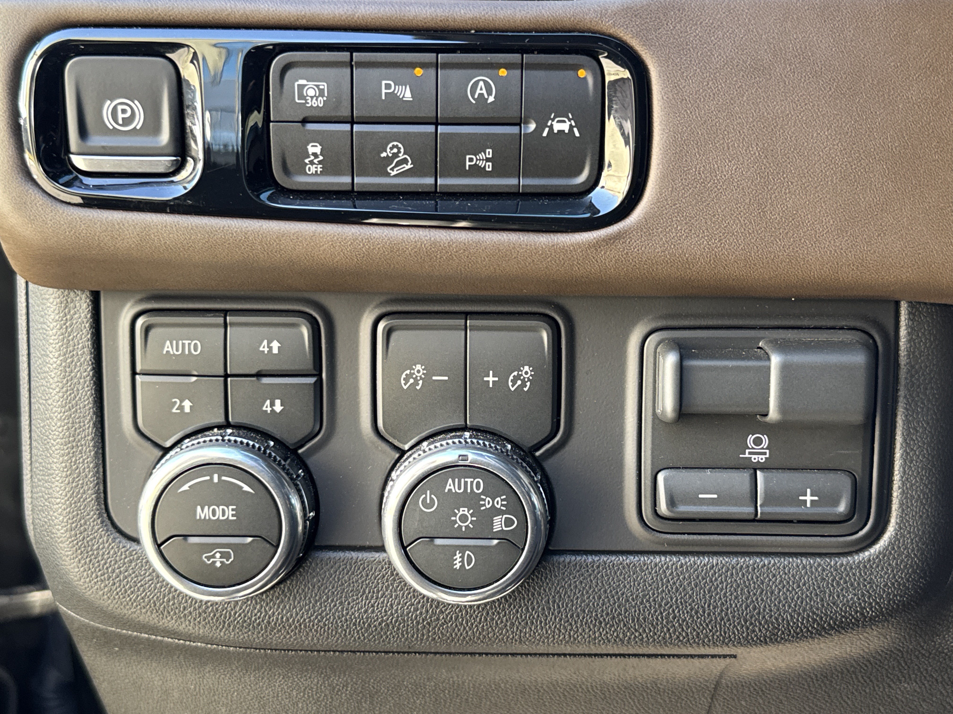 Used 2026 GMC Yukon Denali Ultimate AWD/4WD image 20