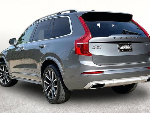 Used 2018 Volvo XC90 T6 Momentum w/ Convenience Package AWD/4WD image 12