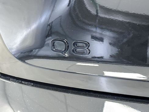 Used 2024 Audi Q8 e-tron Prestige w/ Prestige Package image 26