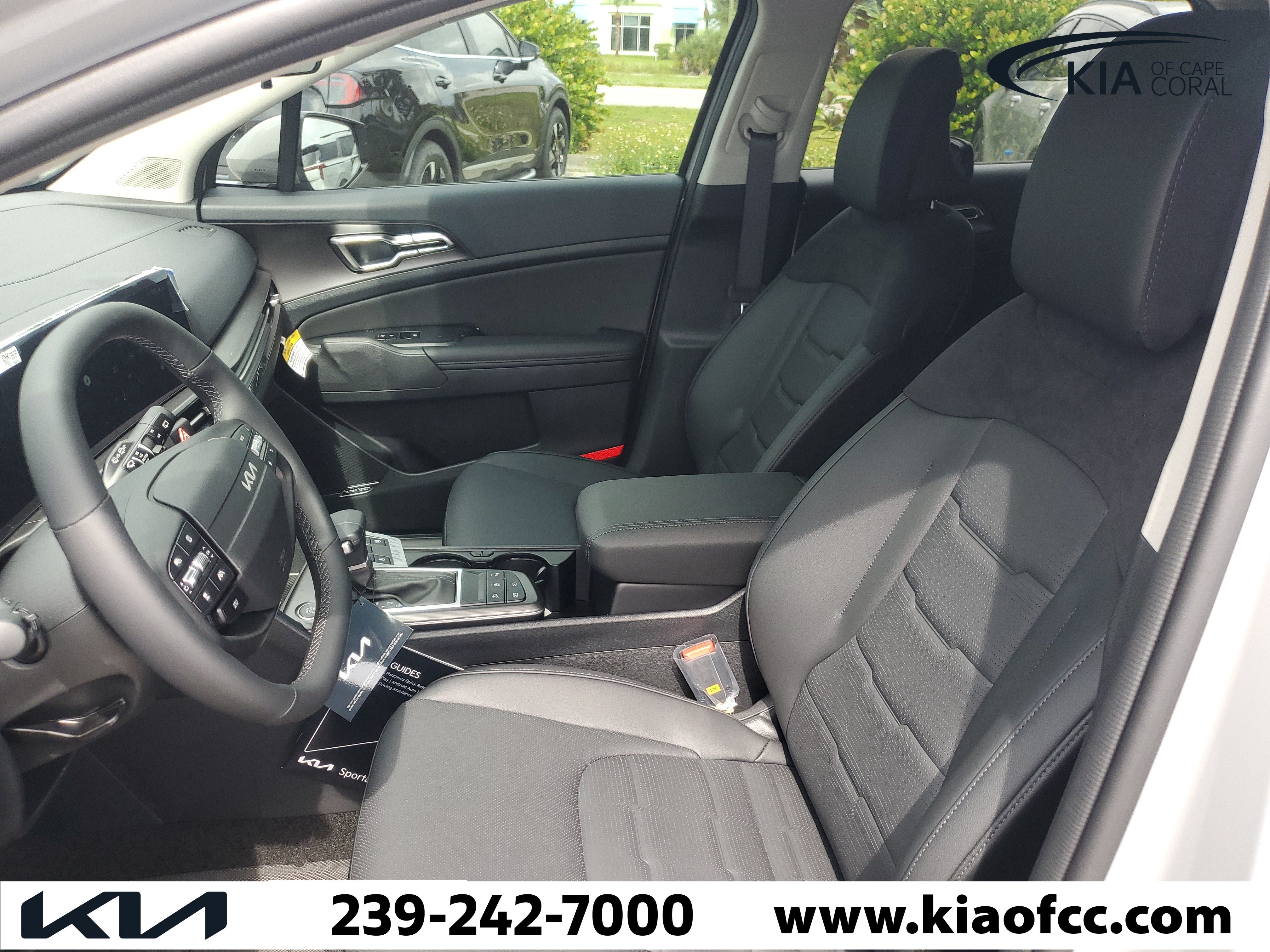 New 2026 Kia Sportage SX FWD image 16