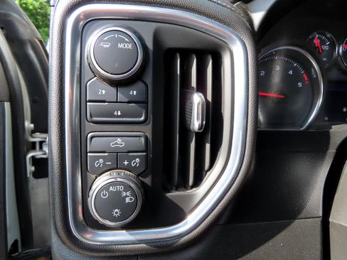 Used 2021 Chevrolet Silverado 3500 LT image 30