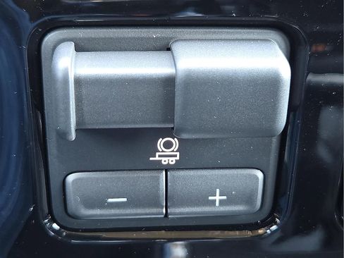 New 2026 Chevrolet Silverado 1500 LT image 18