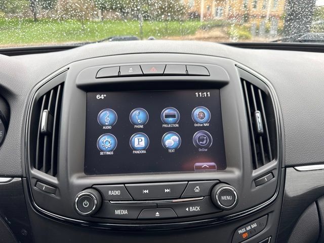 Used 2017 Buick Regal Sport Touring FWD image 18