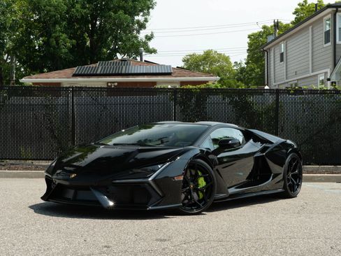 Used 2024 Lamborghini Revuelto AWD/4WD image 28