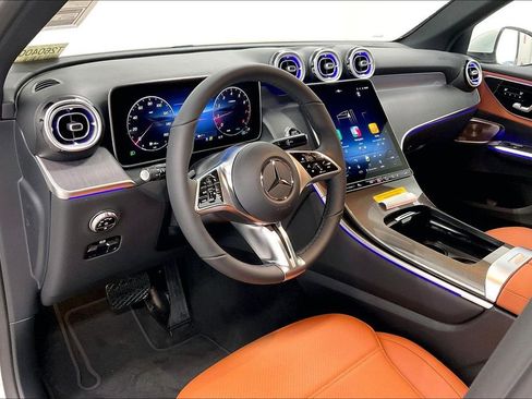 New 2026 Mercedes-Benz GLC 300 image 8