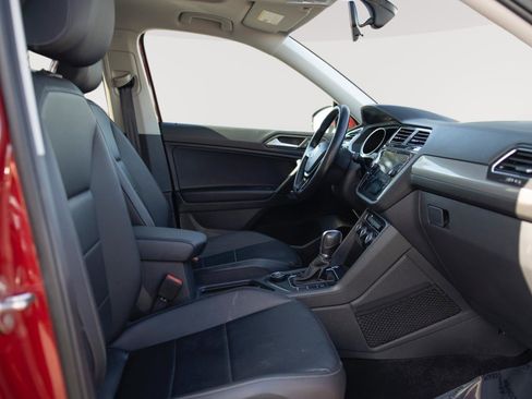 Used 2019 Volkswagen Tiguan SEL image 16