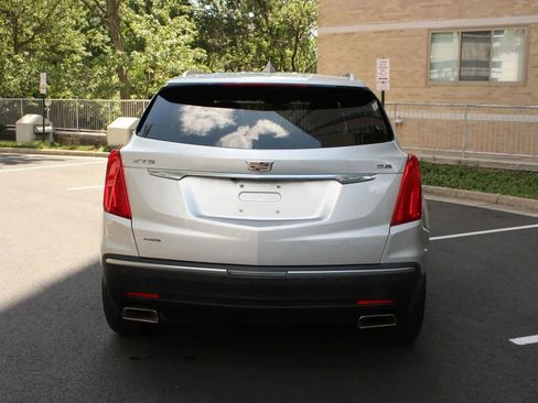 Used 2018 Cadillac XT5 AWD image 8