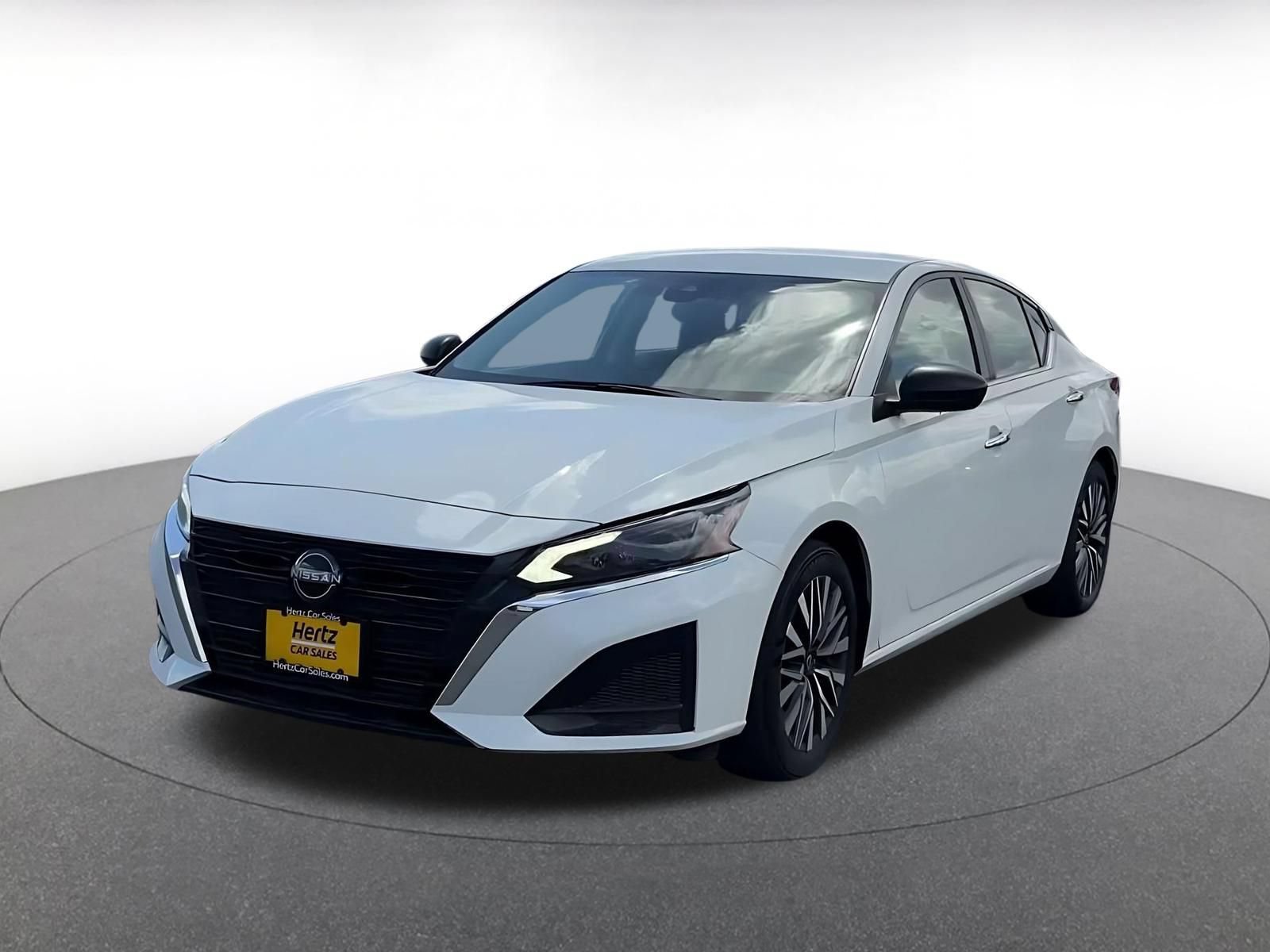 Used 2025 Nissan Altima 2.5 SV FWD image 6