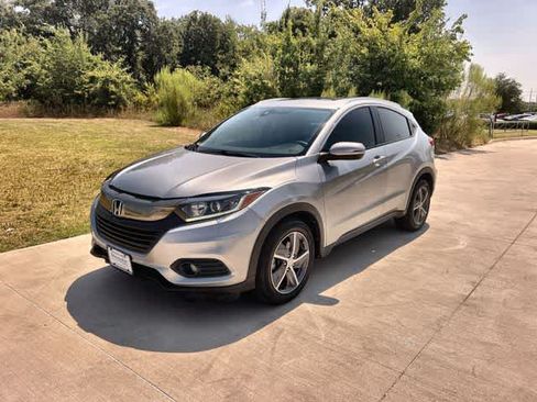 Used 2022 Honda HR-V EX image 2