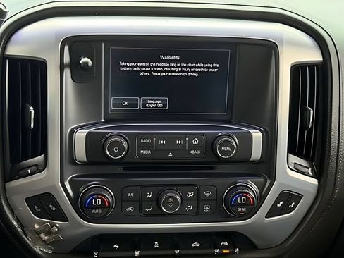 Used 2015 GMC Sierra 1500 SLT w/ SLT Crew Cab Value Package AWD/4WD image 10